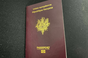 Le passeport valide, sésame indispensable pour ouvrir nombre de portes administratives.