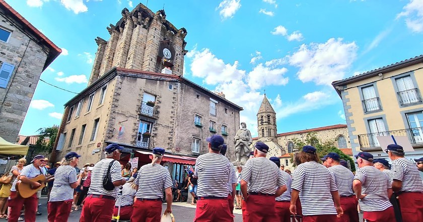 Fête à Saugues - Manèges, animations et chars fleuris_Saugues