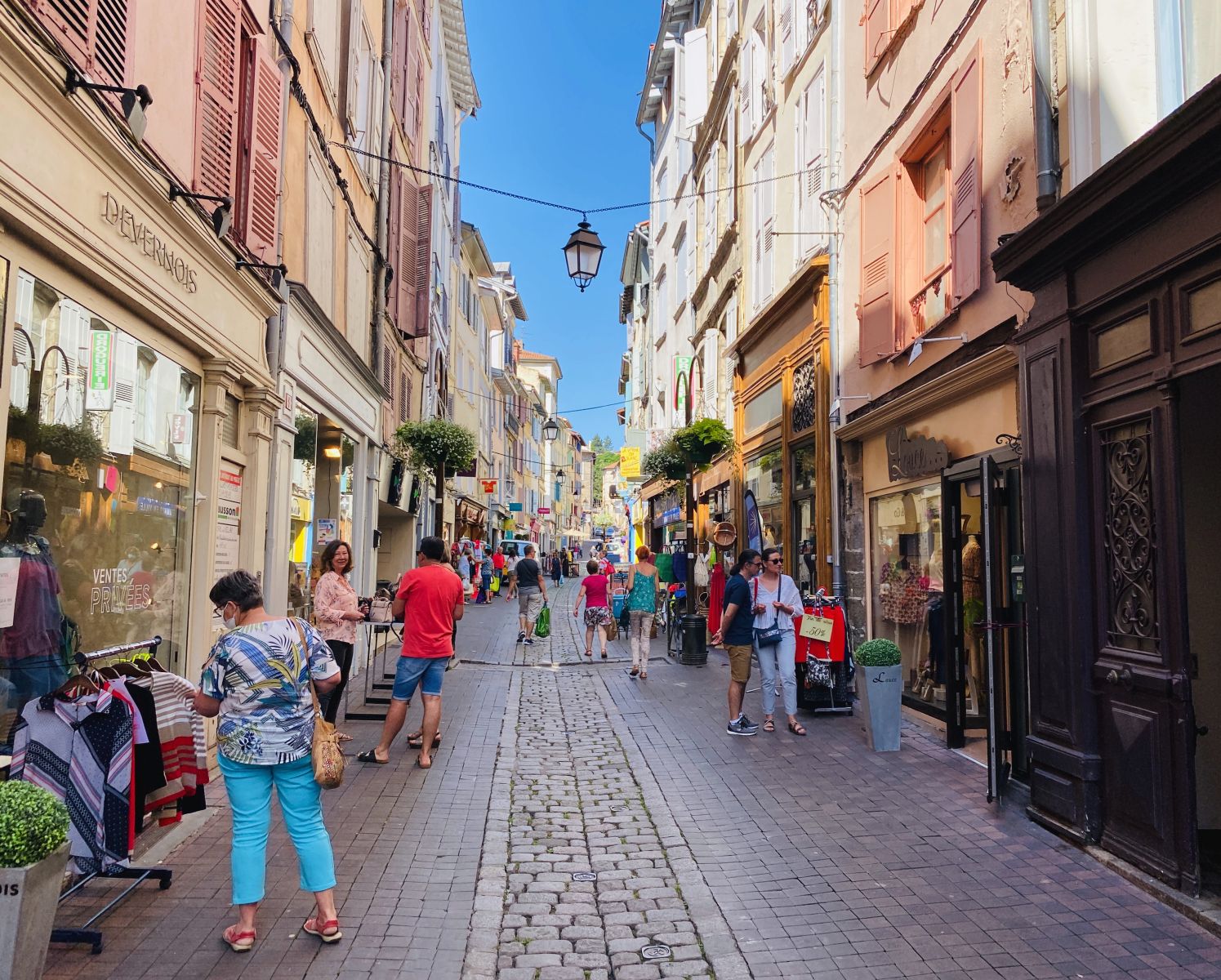 Grand déballage au Puy-en-Velay_Le Puy-en-Velay