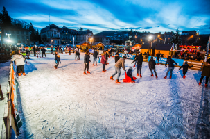 Patinoire du Marché de Noël_Le Puy-en-Velay