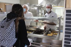 Le tout nouveau self du lycée Jean-Monnet au Puy.