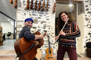 Damien et Noémie, une partie de la fière et joyeuse équipe d'A Tempo au Puy.