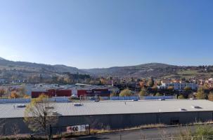 La zone commerciale de Chirel à Vals près Le Puy.