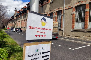 Le centre de vaccination Covid d'Yssingeaux à la salle de la Coupe du monde