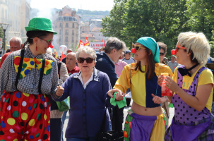 "Le monde appartient à ceux dont les ouvriers se lèvent tôt", avait dit un célèbre clown.