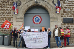 Le SPIP43 mobilisé devant la maison d'arrêt du Puy