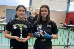 Cassie et louise boxe Blavozy