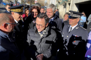 Bruno Retailleau devant Laurent Wauquiez pour les adhérents des Républicains.