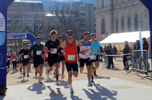 Sur la ligne de départ dans le Jardin Henri-Vinay au Puy.