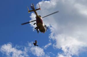 La prise en charge a nécessité l'hélicoptère de secours. 