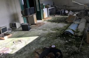 Dortoir du collège cévenol totalement à l'abandon.