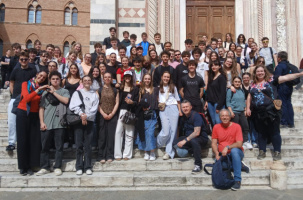L'équipe des élèves du lycée E. Chabrier à la découverte d'un pan d'Italie.