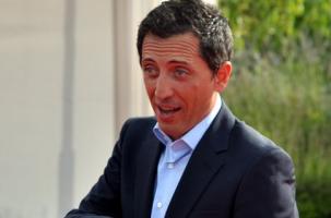 Gad Elmaleh a dû reprogrammer une partie de sa tournée "D'Ailleurs".