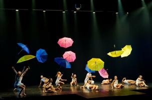 Près de 190 élèves de Centre Danse ont célébré l'eau.