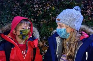 Les CP/CE1 des écoles St-Louis et Michelet du Puy recevront des masques de la Région mardi