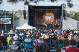 Le festival de Craponne attire des milliers de personnes chaque année. 