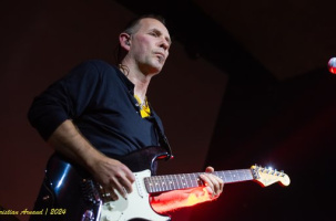 Jean-Pierre Louveton, artiste altiligérien bien connu de la sphère rock et métal. 