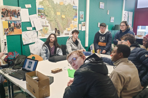 Rencontre avec des jeunes pour les conseiller et répondre à leurs questions