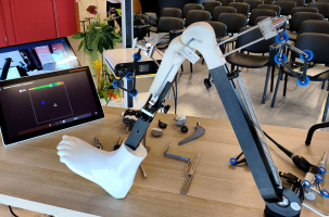 Modèle de démo pour robot chirurgien
