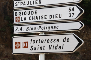 Attention, dans cette image se trouve un intru... Saurez-vous le retrouver ? 