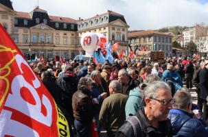 Toujours du monde contre la réforme des retraites du gouvernement Borne.