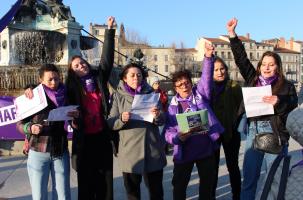 Des femmes rassemblées au Puy pour défendre leurs Droits.