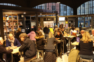 L'intérieur des Halles ponotes au Puy-en-Velay.