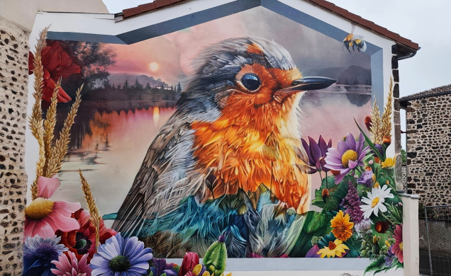 Oiseau, fleurs de printemps et coucher de soleil compose la fresque