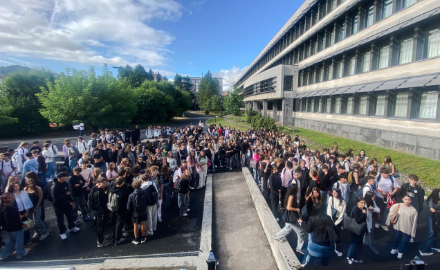 Premier pas des élèves de seconde au lycée Simone Weil