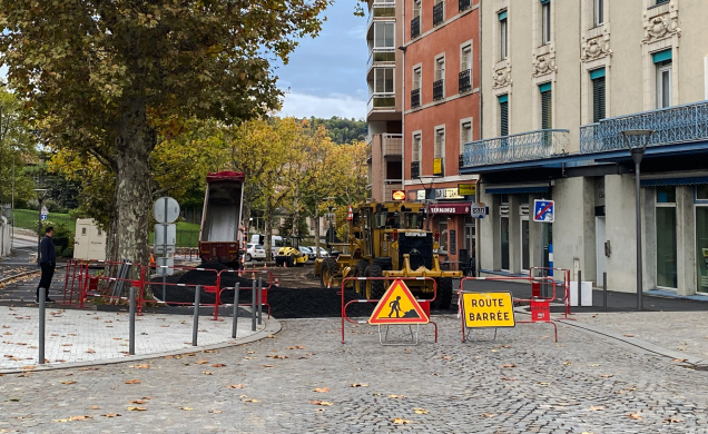 La circulation est fermée sur l'avenue jusqu'au 30 octobre