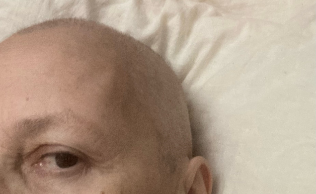 Celline Gacon, à l'hôpital Nord (42), se bat contre son cancer et celui de la démocratie.