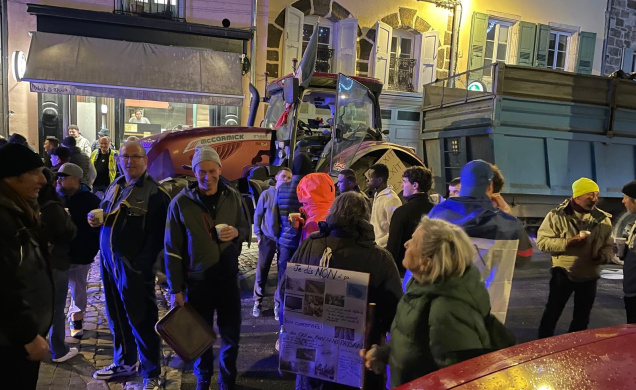 L'accès à la rue Vibert est bloquée par les forces de l'ordre