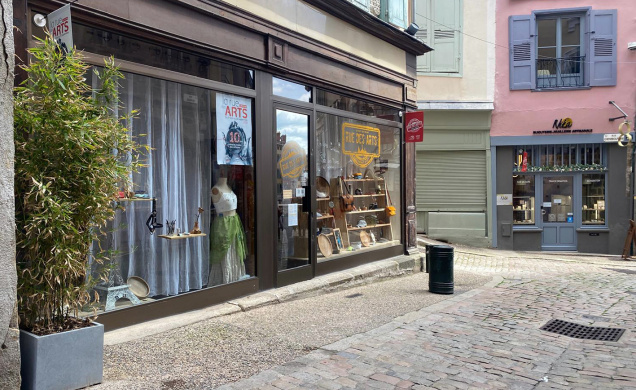 La boutique N°2 vous invite à découvrir des nouveaux créateurs