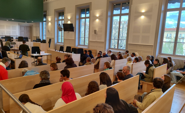 Dans les entrailles du tribunal judiciaire du Puy-en-Velay.