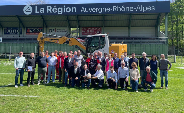 Quatre mois pour créer une pelouse synthétique au stade de Lafayette
