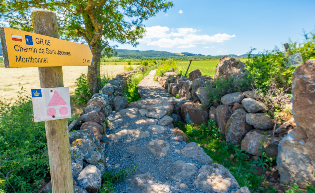 La calade en pierre à Ramourouscle, commune de Bains