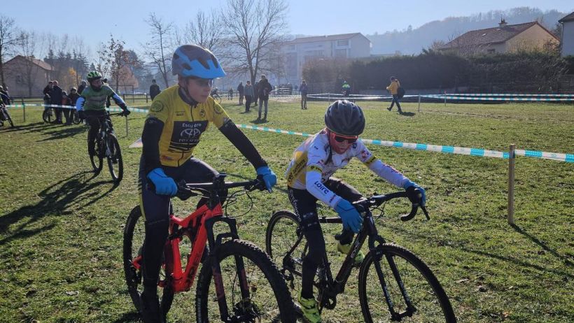 Cyclisme : Le Vélo Club Du Velay En Force Au Cyclo-cross Des Rives De ...