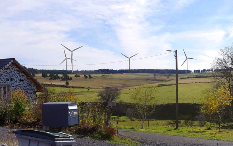 L'une des projections des éoliennes sur le plateau des Vastres. 