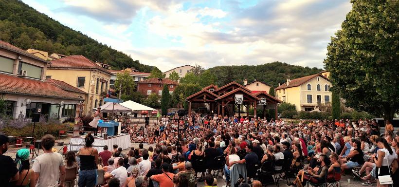 700 personnes ce jeudi 10 août pour le spectacle "La Cuisinière" à Vorey