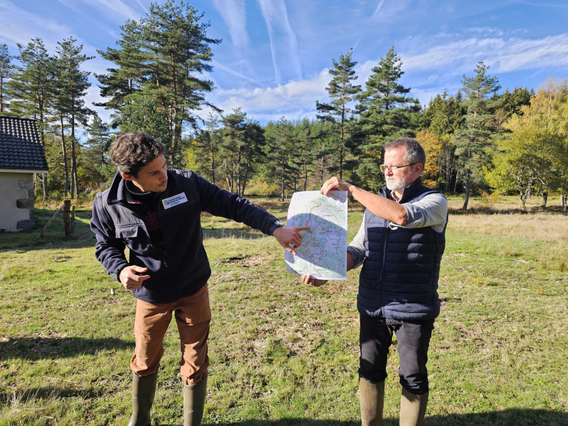 Guillaume Chevallier et Pierre Mossant, chargé de projet et directeur du CEN Auvergne.