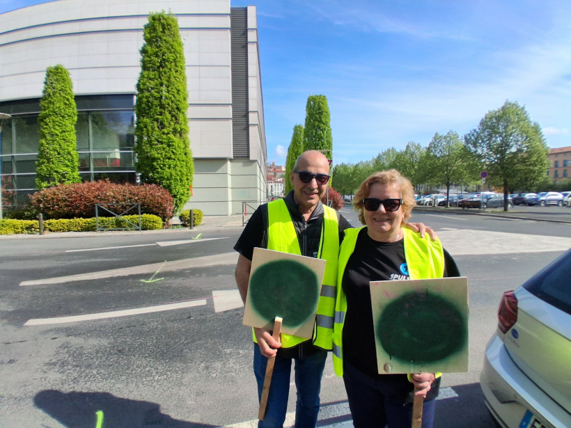Des bénévoles de l'asso 1PULSION sont venus porter main forte