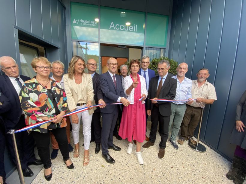 Marie-Agnès Petit, Présidente du Département de la Haute-Loire, inaugure un grand projet.