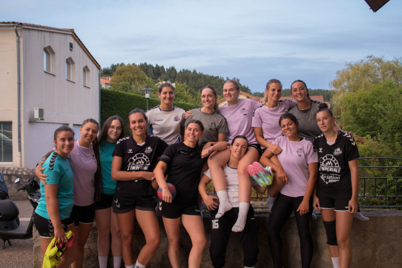 L'équipe séniors féminine de handball du SGBGB évolue en Nationale 2