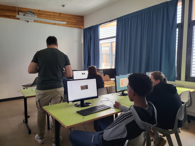 Les élèves lors du stage Teknik proposé par FACE43