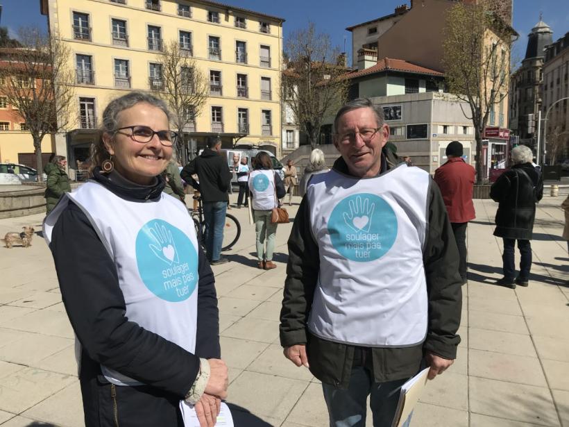 Emmanuel de Ceyrac et Isabelle Gastal du collectif Soulager mais pas tuer