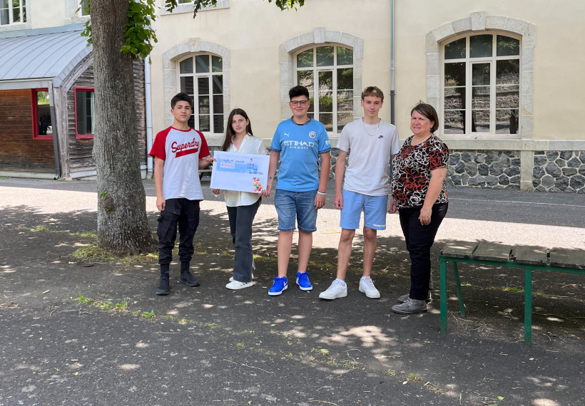 Remise du chèque pour l'association Les Seintinelles