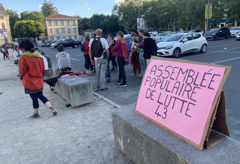 Des prises de paroles ont ponctué cette première apparition de l'Assemblée en public. 