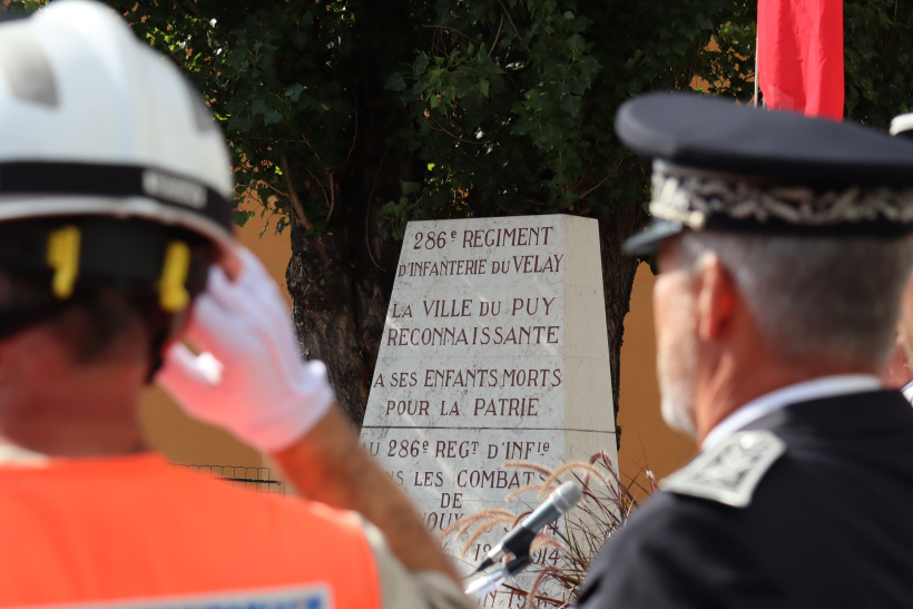 Le monument qui rend hommage aux combattants
