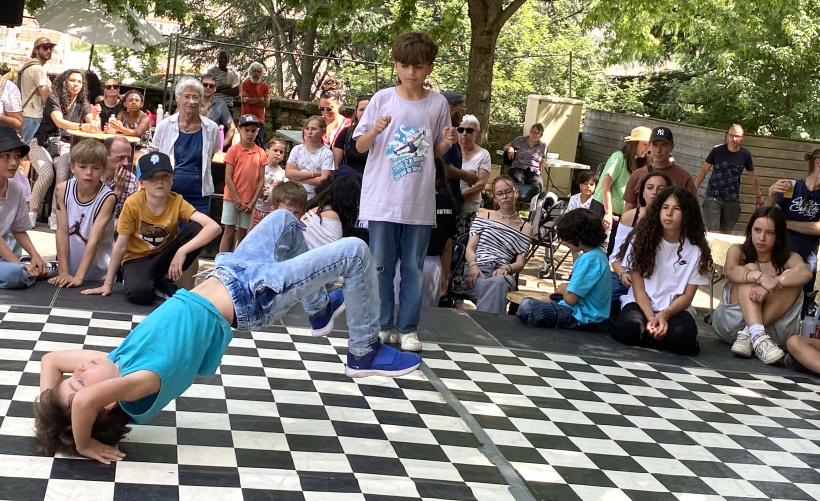 Si tout le monde peut break danser, dixit Victor, il faut de même avoir une certaine aisance 