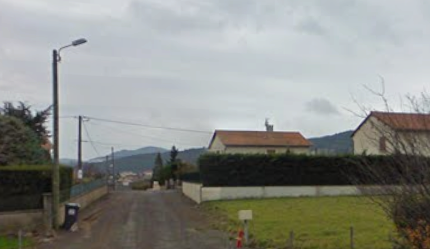 Les fumées de l'incendie persistent.